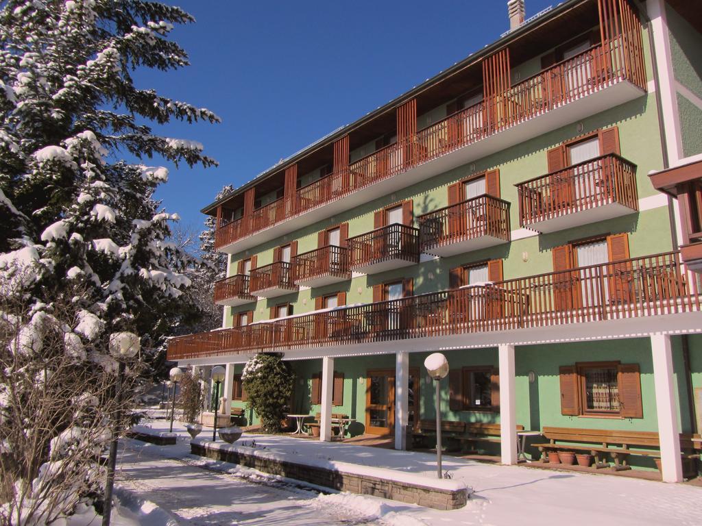Albergo Monteverde Lavarone Eksteriør billede